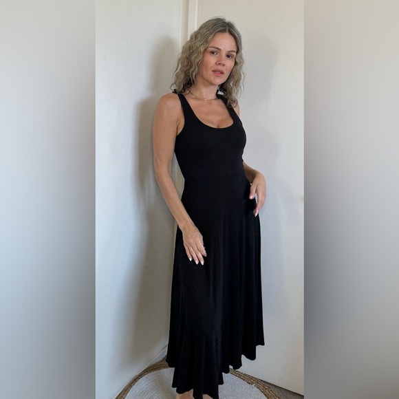 Marine Layer Lexi Rib Fit and Flare Midi Dress in Black - Picture 9 of 11